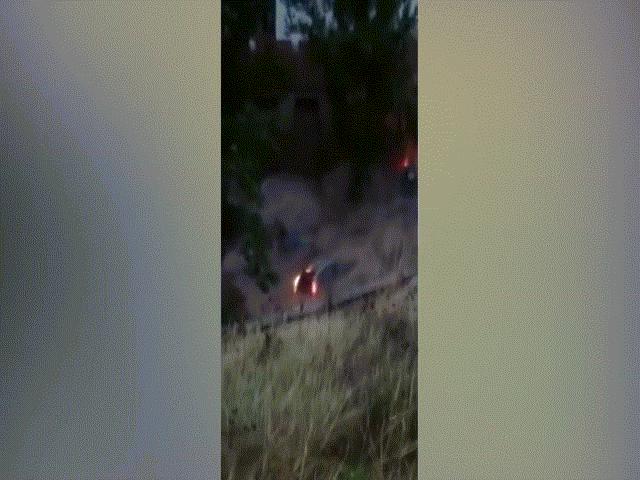 Thế giới - Video: Lũ lụt kinh hoàng cuốn trôi xe hơi như tận thế ở thành phố TBN