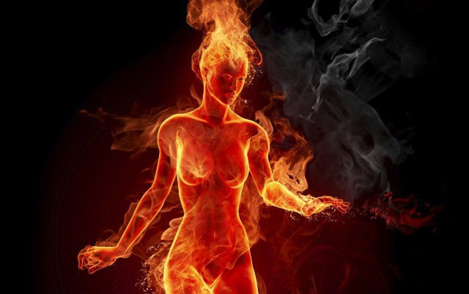 Những cơn bốc hỏa là nguyên nhân chủy yếu khiến chị em mất ngủ, cáu gắt và “nóng tính” hơn