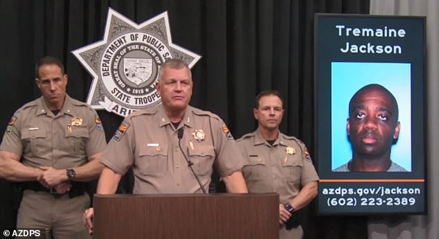 Cảnh sát bang Arizona tuyên bố chính thức về những cáo buộc với sỹ quan cảnh sát Tremaine Jackson.