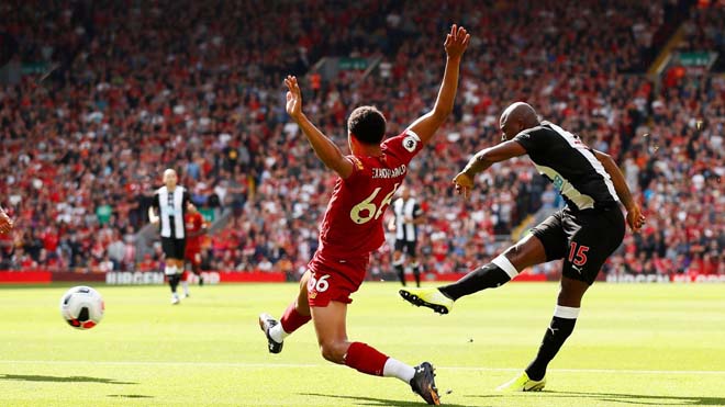 Willems mở tỷ số cho Newcastle