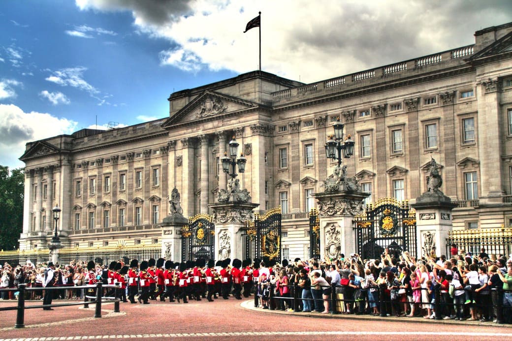 Những sự thật bất ngờ thế giới ít biết về kinh tế Vương quốc Anh - 5