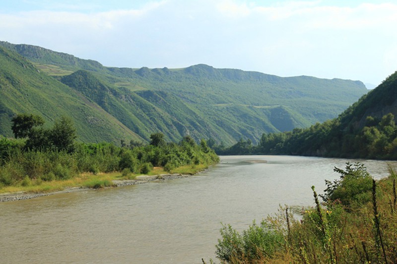 Để đến được Trung Quốc, người trốn chạy Triều Tiên phải bơi qua sông Đồ Môn tại ranh giới 2 nước này. ẢNH: HARBINICE