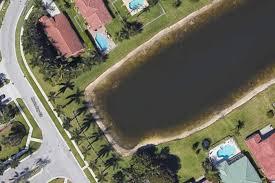 22 năm sau khi mất tích, thi thể ông William Moldt, người Mỹ vô tình được tìm thấy nhờ một người tình cờ phóng to hình ảnh vệ tinh Google của khu vực nơi ông sống tại bang Florida, Mỹ.