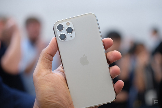 Apple tung hai video quảng cáo iPhone 11 cực chất - 1