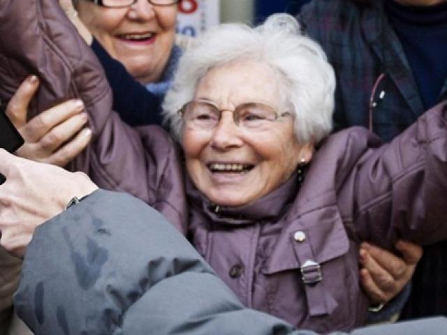 Kinh doanh - Thức dậy sau một đêm, cả làng "đổi đời" với... gần 3000 tỷ "trên trời rơi xuống"