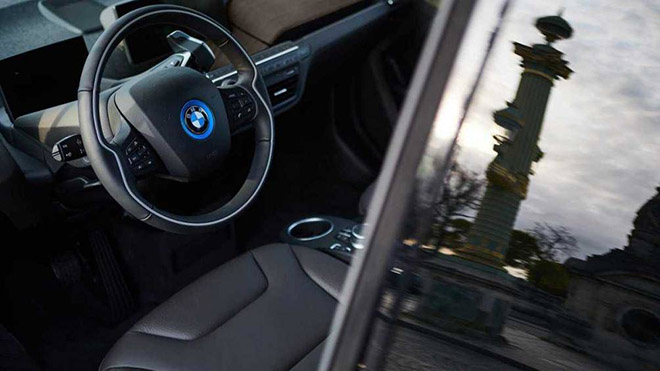Bộ đôi BMW i3s Edition RoadStyle và i8 Ultimate Sophisto Edition chính thức ra mắt - 4