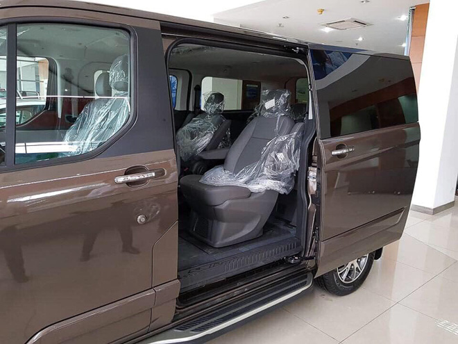MPV gia đình Ford Tourneo chính thức ra mắt thị trường Việt, giá dưới 1 tỷ đồng - 4
