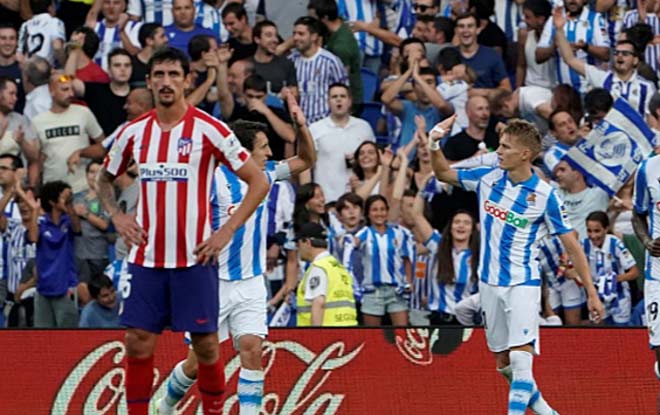 Điểm nóng vòng 4 La Liga: Suarez & Benzema “gánh team”, cú sốc ngôi đầu - 2