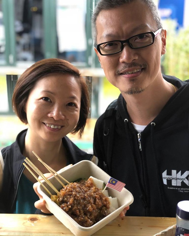 Tại Malaysia, satay là món thịt xiên nướng nổi tiếng được nhiều người ưa thích.