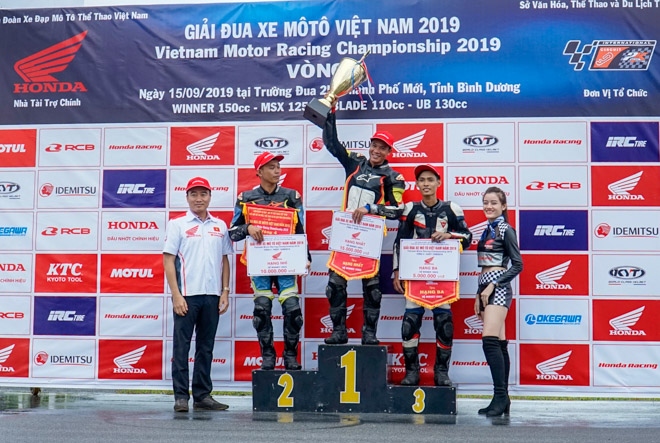 Vòng 4 giải đua xe Mô tô Việt Nam: Kịch tính dưới trời mưa - 8
