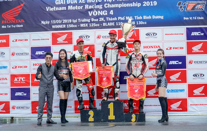 Vòng 4 giải đua xe Mô tô Việt Nam: Kịch tính dưới trời mưa - 11