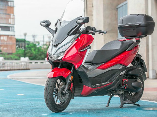 Thế giới xe - Cận cảnh 2019 Honda Forza 300 đẹp thế này, bảo sao phái mạnh mê mẩn
