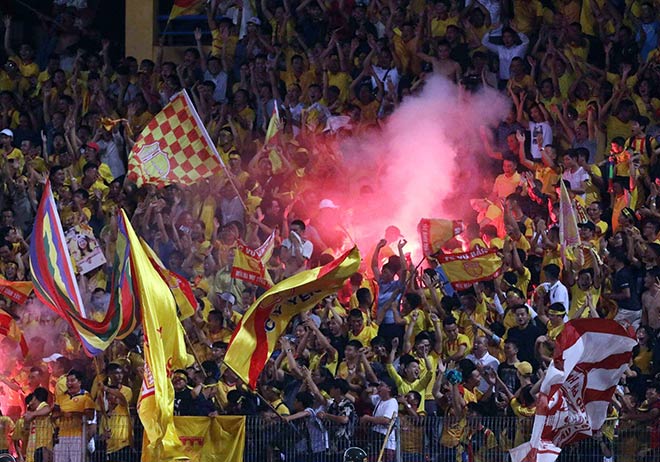 Việt Nam đấu Malaysia săn vé World Cup: Chặn hiểm họa pháo sáng ra sao? - 3