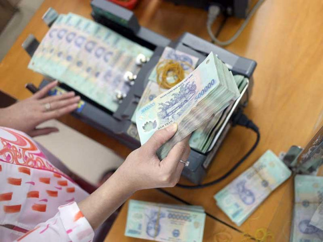 Kinh doanh - Lo &quot;tín dụng ma&quot; từ cho vay cầm cố sổ tiết kiệm