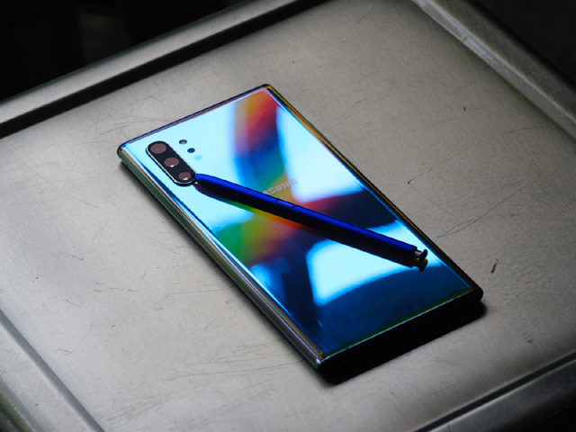 Pixel 4 XL chưa ra mắt, Youtuber người Việt đã tung video so sánh với Galaxy Note 10+