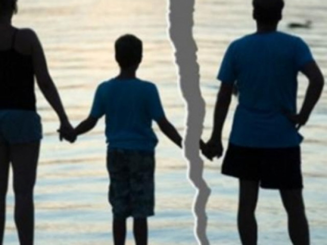 Bạn trẻ - Cuộc sống - Câu chuyện chạm đáy nỗi niềm chị em "Con thi đại học xong sẽ ly hôn"