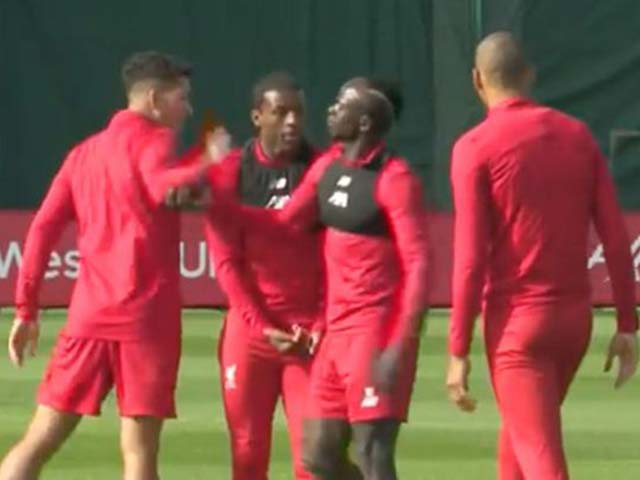 Bóng đá - "Vua" cúp C1 Liverpool thua trận ra quân: Nghi án 2 SAO gây gổ sân tập