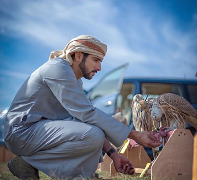 Hamdan bin Mohammed Al Maktoum, được biết đến với cái tên Fazza là con trai Thủ tướng UAE Mohammed bin Rashid Al Maktoum. Chàng điển trai này vô cùng thích du ngoạn cùng chiếc máy ảnh để lưu lại dấu ấn mỗi nơi đi qua.