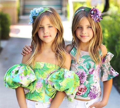 9 tuổi, cặp song sinh đẹp nhất thế giới đã kiếm được hàng triệu đô la mỗi năm - 7