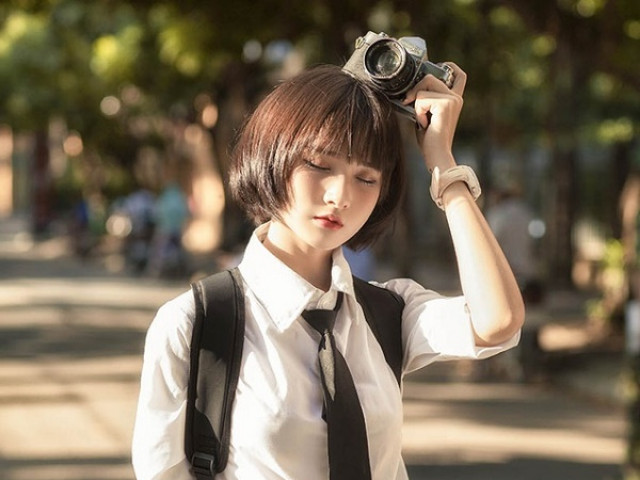 Bạn trẻ - Cuộc sống - Mang phong cách tomboy, nữ sinh 17 tuổi vẫn khiến bao người ngẩn ngơ