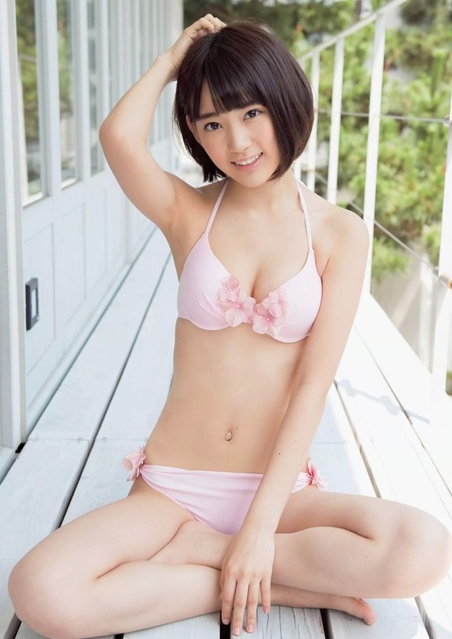 Cách trang điểm kiểu Nhật khiến Miyawaki Sakura trông có vẻ nhợt nhạt. 