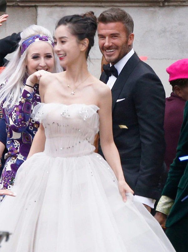 Vợ David Beckham ghen tuông khi thấy ảnh chồng chụp với AngelaBaby? - 1