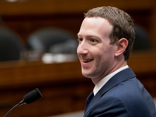 CEO Facebook "muối mặt" đi gặp riêng các lãnh đạo Nhà Trắng