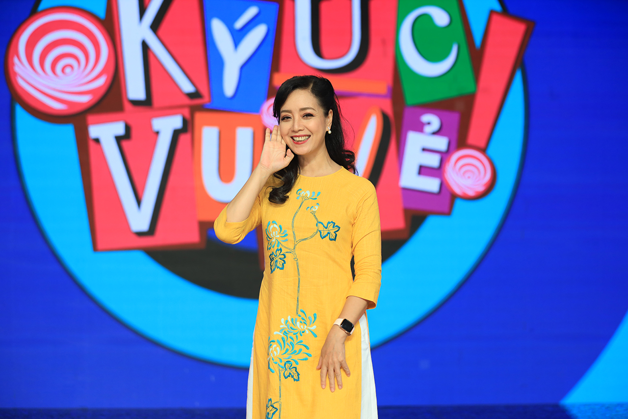 NSƯT Chiều Xuân là một trong năm vị khách mời đặc biệt của chương trình Ký ức vui vẻ tuần này.