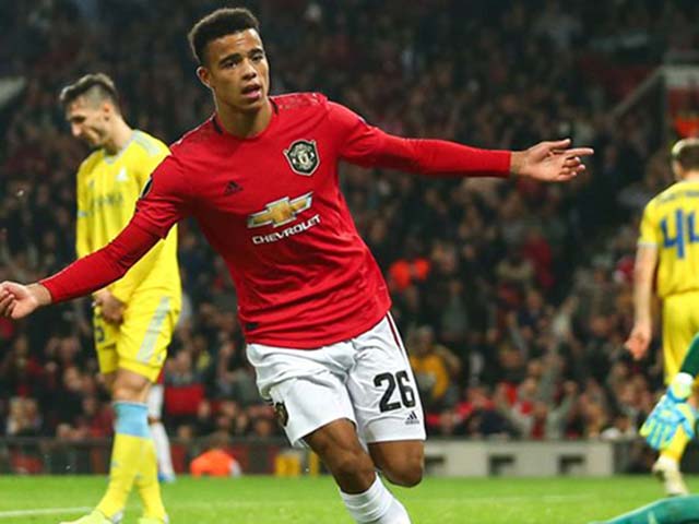 Bóng đá - SAO MU 17 tuổi lập kỷ lục được thưởng: Lương tăng 31 lần, kế tục Lukaku