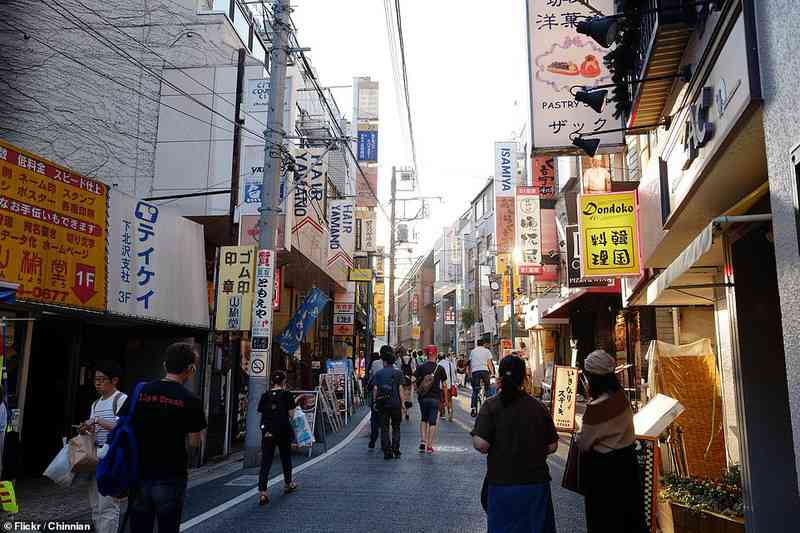 Một con phố ở khu Shimokitazawa. Ảnh: FLICKR