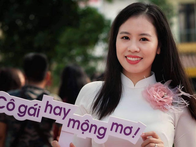 Bạn trẻ - Cuộc sống - Người phụ nữ từ bỏ hai tấm bằng đại học để về may áo dài