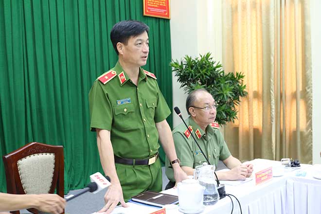 Thiếu tướng Nguyễn Duy Ngọc – Thứ trưởng Bộ Công an phát biểu tại buổi khen thưởng