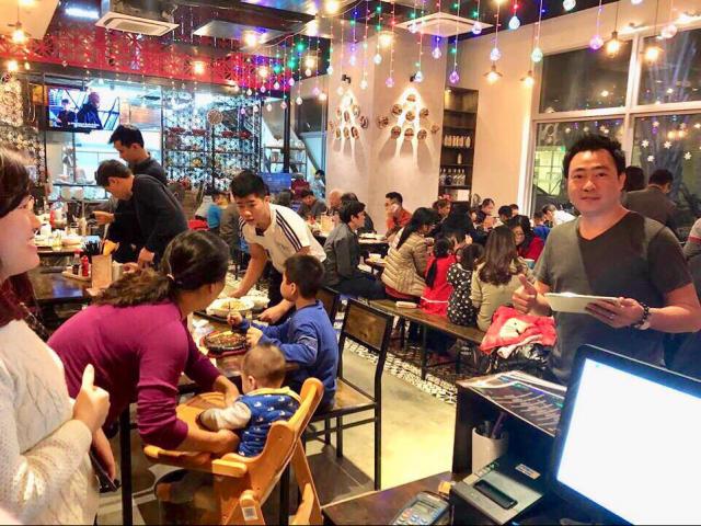 Kinh doanh - Thu 400 triệu/tháng từ bán cơm văn phòng tại Hà Nội