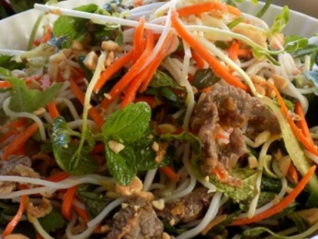 Ẩm thực - Cuối tuần làm salad thịt bò ngon hết nấc, chồng con tấm tắc khen mãi