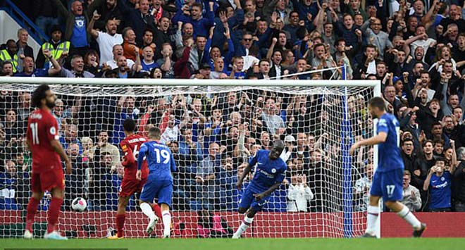Video highlight trận Chelsea - Liverpool: Sai lầm bóng chết & hơn 20 phút rượt đuổi (Vòng 6 Ngoại hạng Anh) - 4