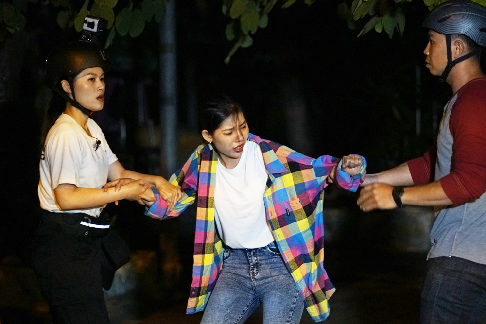 Trang Trần thẳng tay bắt lỗi DJ Oxy khi giúp người bị tai nạn giao thông - 2