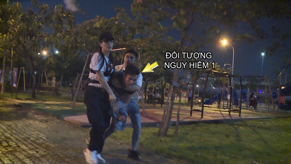 Trang Trần thẳng tay bắt lỗi DJ Oxy khi giúp người bị tai nạn giao thông - 5