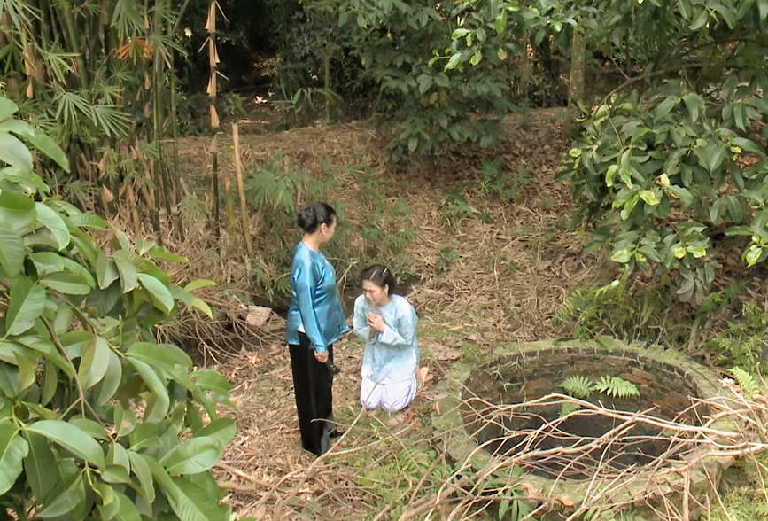"Thị Bình" Nhật Kim Anh khiến khán giả đòi bỏ xem phim "Tiếng sét trong mưa" - 1