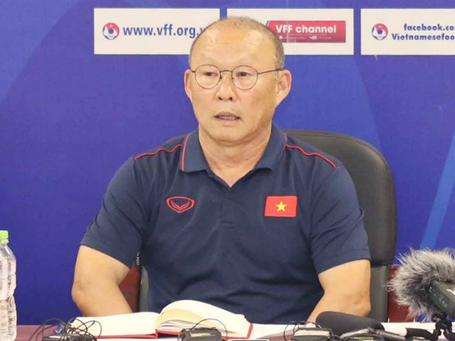 Bóng đá - HLV Park Hang Seo thẳng thừng: "Đừng bàn chuyện hợp đồng vào lúc này!"
