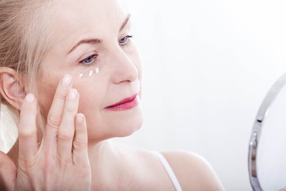 Điều bạn cần biết về chống lão hóa để da vẫn tươi mọng ở tuổi 60 - 3