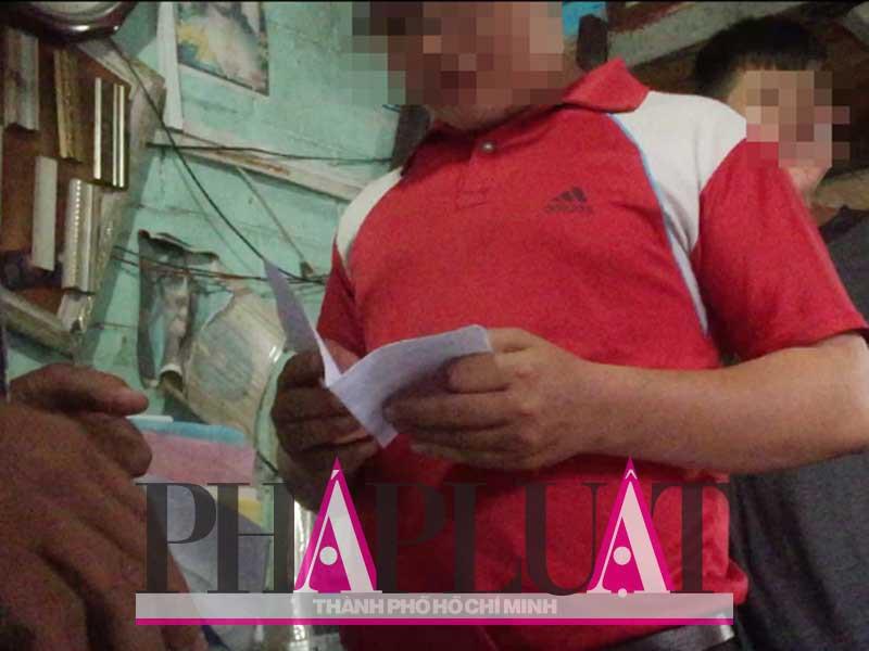 Tiệm photocopy kiêm làm sổ đăng kiểm giả cho ô tô - 2