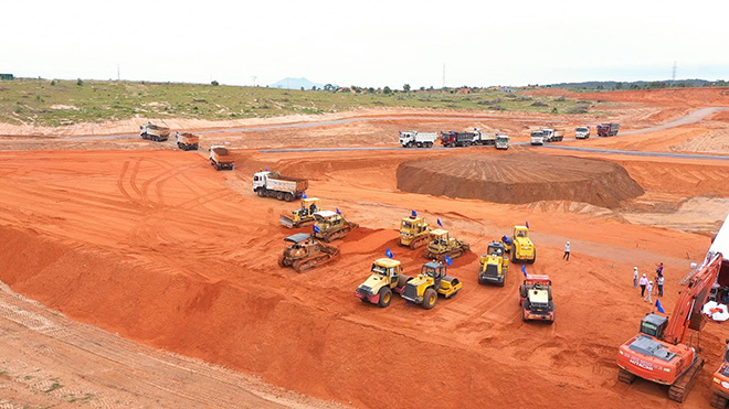 Cận cảnh tiến độ xây dựng của những dự án gây bão tại Phan Thiết - 2