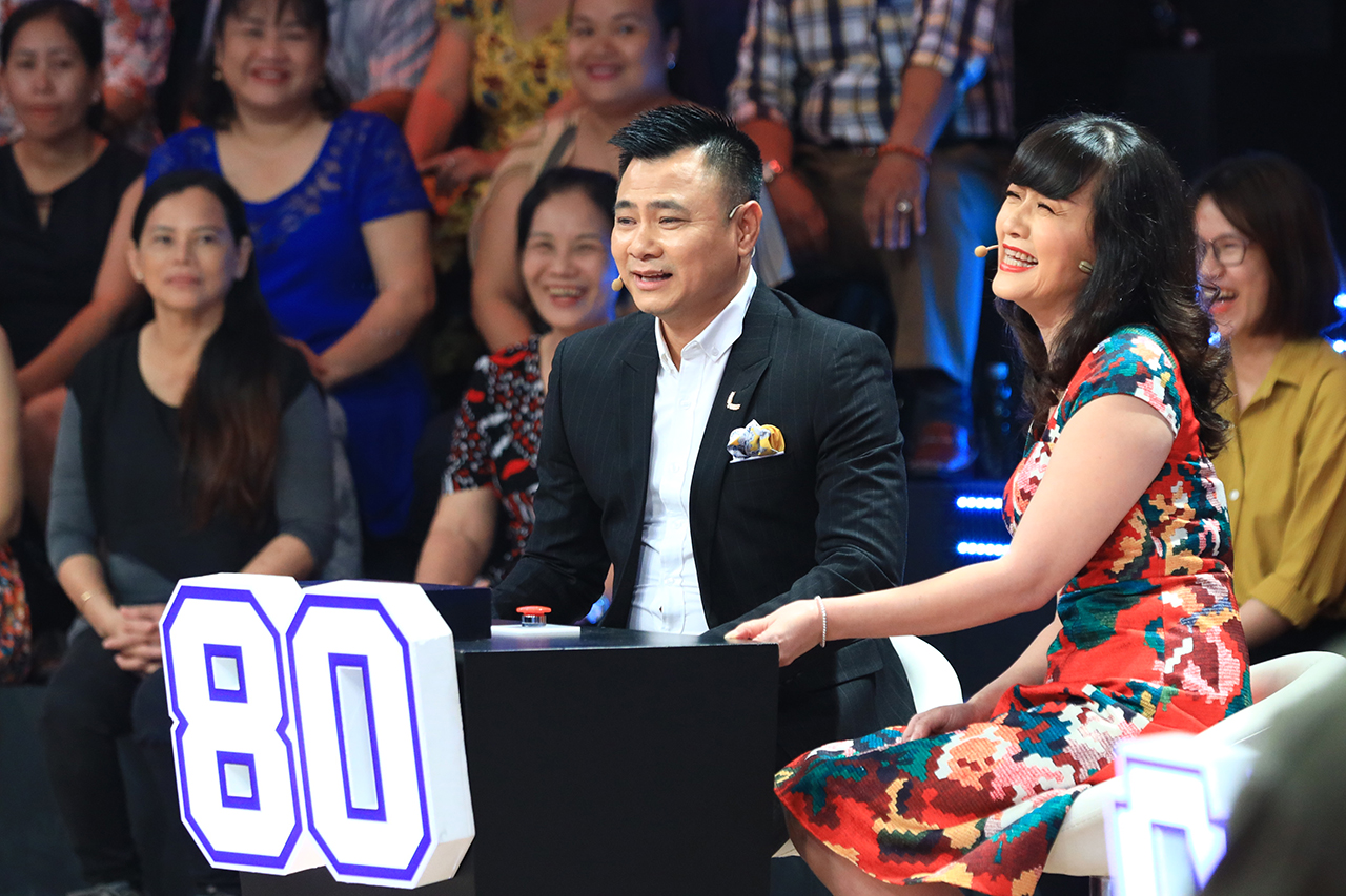 MC Lại Văn Sâm khiến Vân Dung sợ hãi vì "hù dọa" làm điều này trên sóng VTV3 - 4