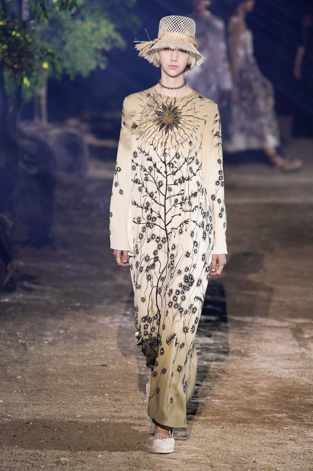 Các họa tiết hoa cỏ được sử dụng nhiều trong các thiết kế. 