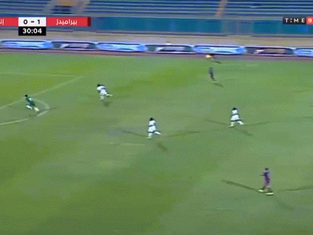 Media - Bay người như tên bắn, thủ môn cứu thua không tưởng