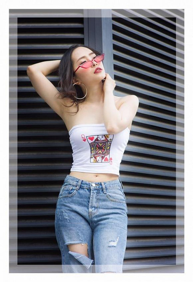 Mọi trang phục hở eo chẳng làm khó được nàng &#34;cá sấu chúa&#34;.