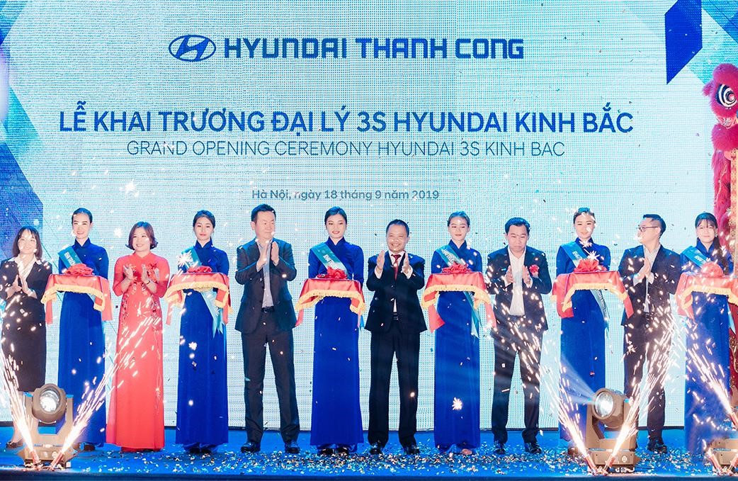 Hình ảnh lễ cắt băng khai trương Đại &nbsp;ý 3S - Hyundai Kinh Bắc