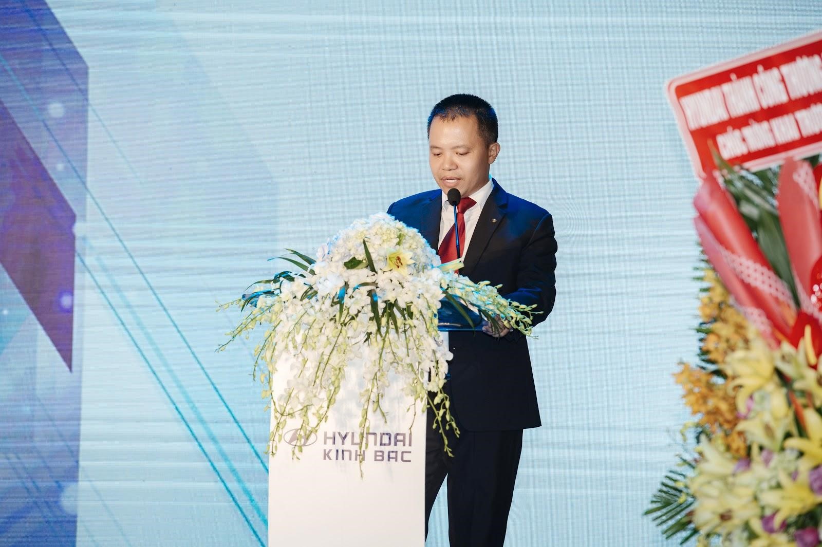 Hình ảnh ông Nguyễn Xuân Lâm&nbsp; phát biểu tại buổi lễ khai trương