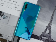 Thời trang Hi-tech - Đánh giá nhanh Galaxy A30s: Bản nâng cấp đáng giá