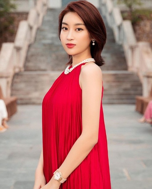 Đỗ Mỹ Linh dấy lên nghi vấn nâng cấp vòng 1 vì to bất thường.